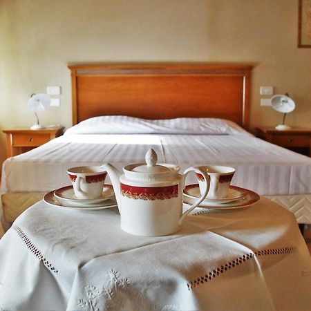 Agriturismo Borgo Valfredda Villa Mezzane di Sotto Екстериор снимка
