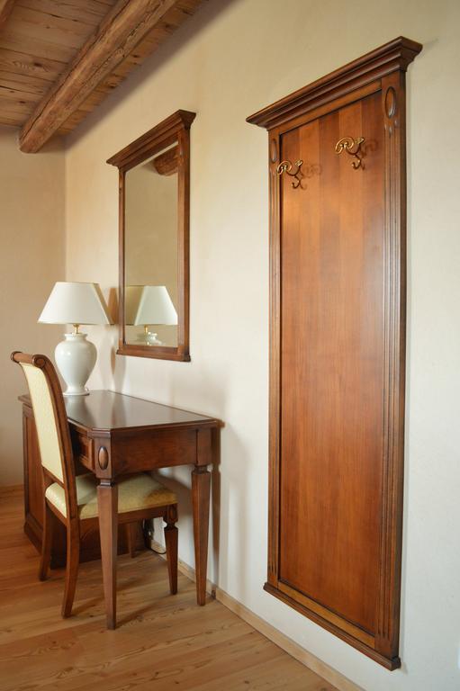 Agriturismo Borgo Valfredda Villa Mezzane di Sotto Екстериор снимка