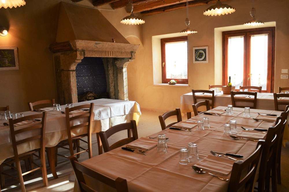 Agriturismo Borgo Valfredda Villa Mezzane di Sotto Екстериор снимка
